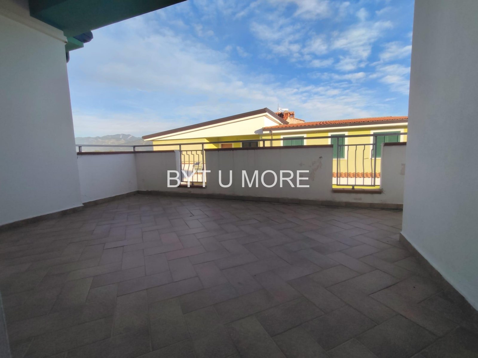 WhatsApp Image 2025-05-31 at 10.35.36 (2)