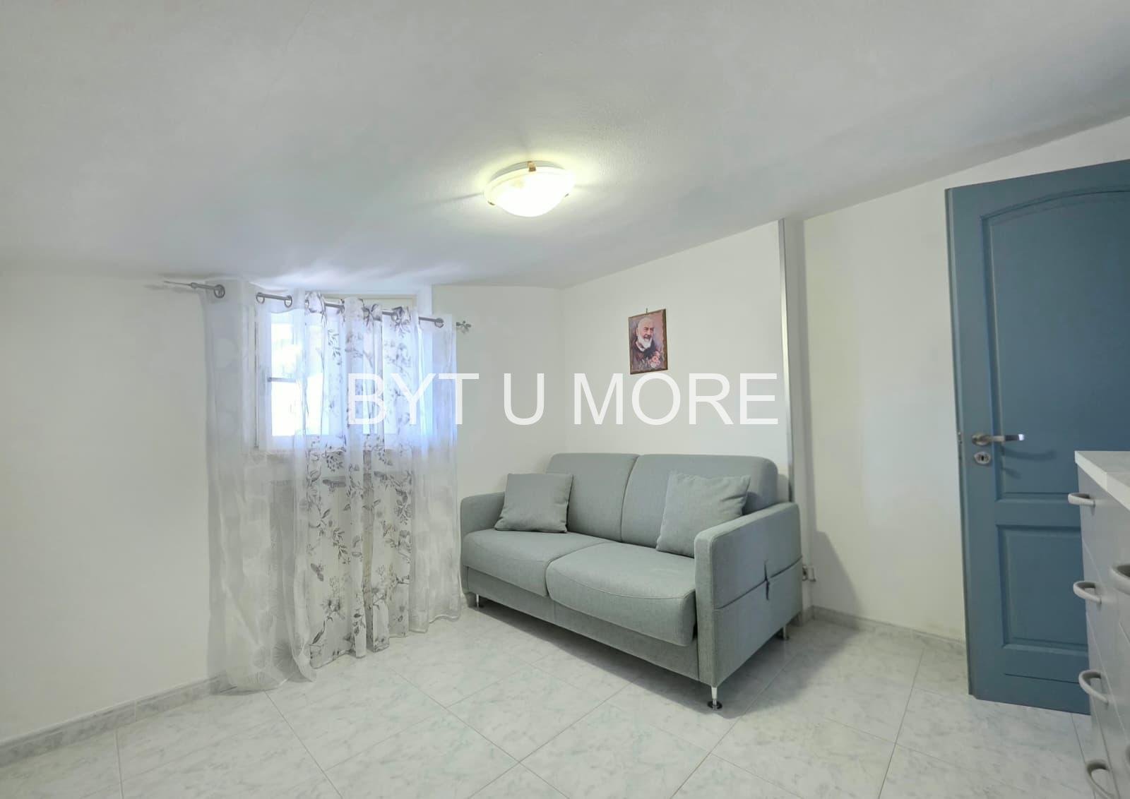 WhatsApp Image 2025-10-21 at 17.24.49 (1)