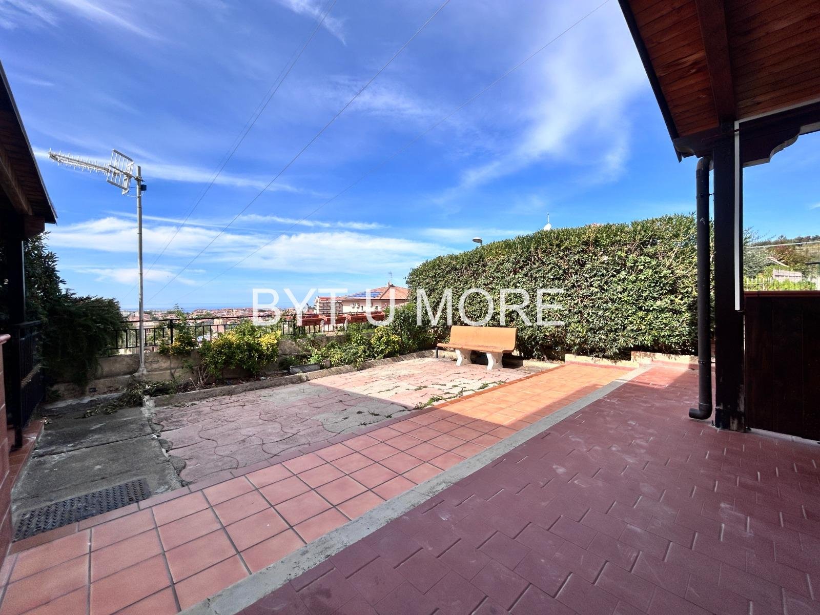 WhatsApp Image 2025-12-08 at 10.36.00 (2)