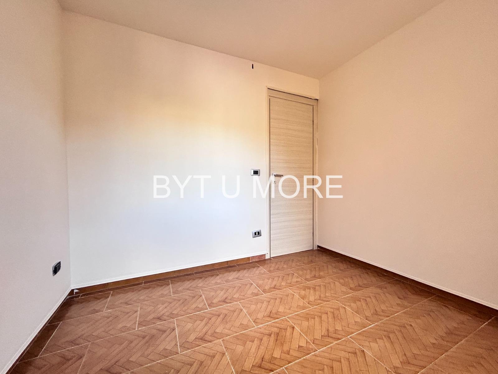 WhatsApp Image 2025-12-08 at 10.36.03 (1)