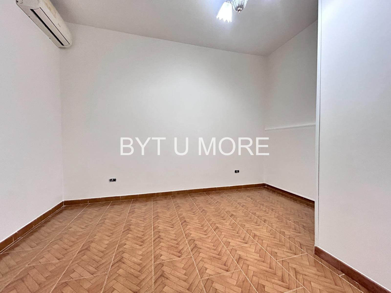 WhatsApp Image 2025-12-08 at 10.36.04